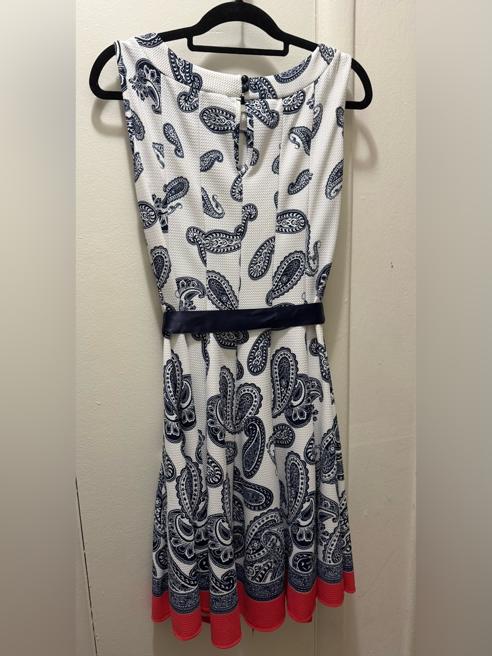 Haani White Dress with Navy Paisley Print - Picture 2 of 3